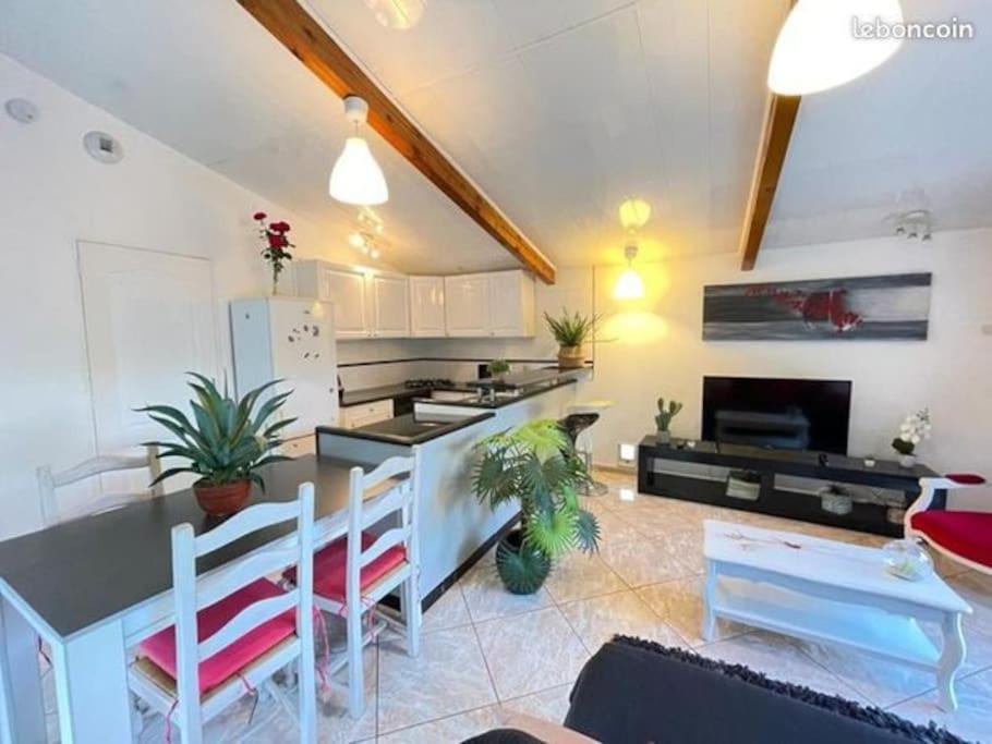 Casa Luciana Appartement Saint-Priest  Buitenkant foto